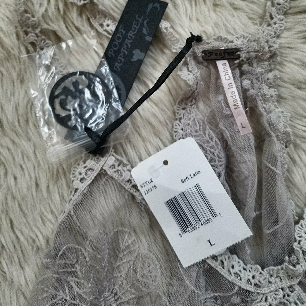 Poof embroidered hi low latte top - Picture 5 of 6